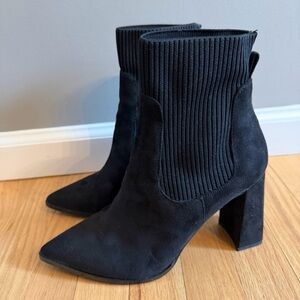 Steve Madden Black Heeled Boots (W- 9.5)